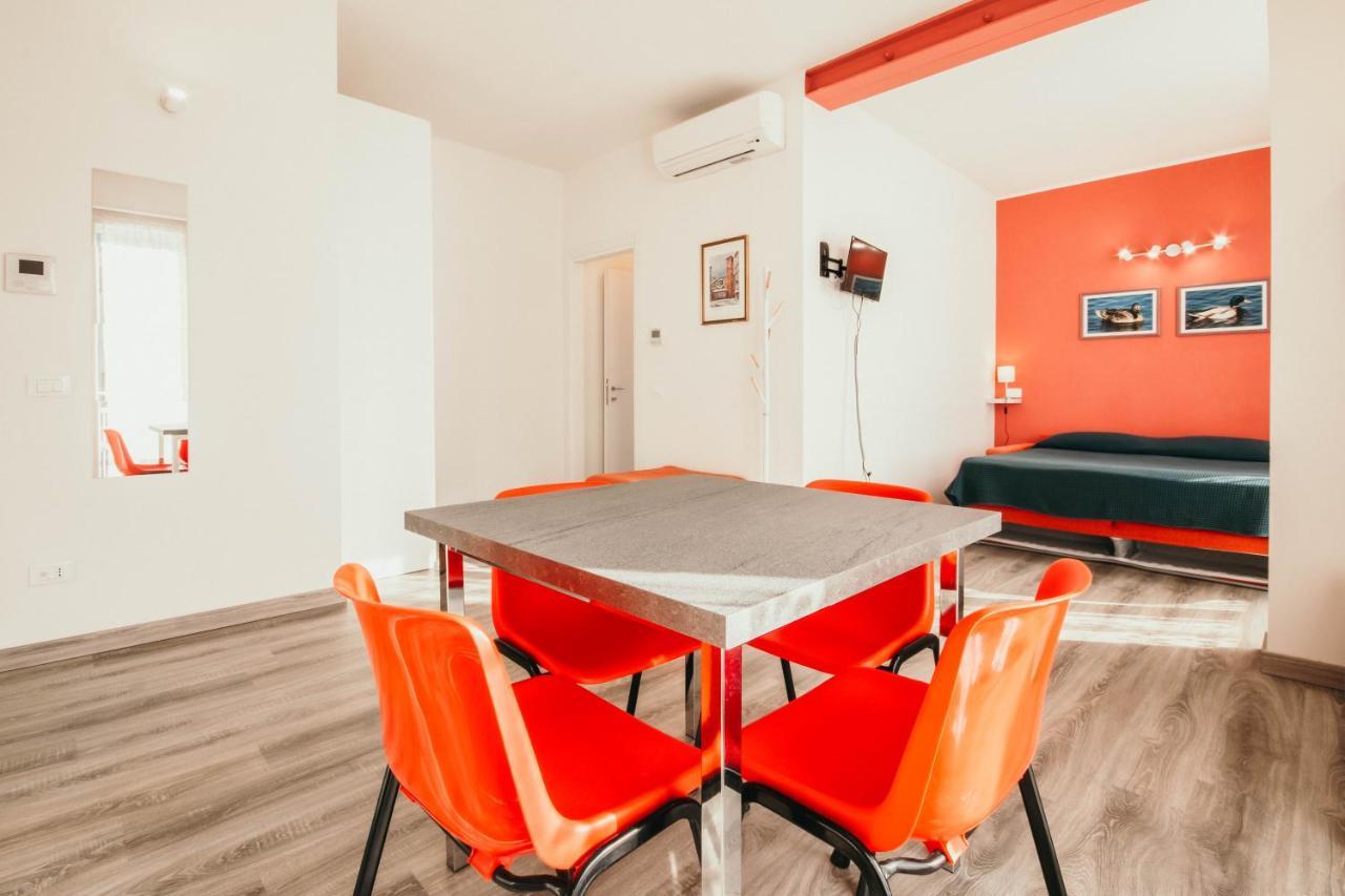 Al 13 Rosso - Lakeside Leisure & Business Stresa Luaran gambar
