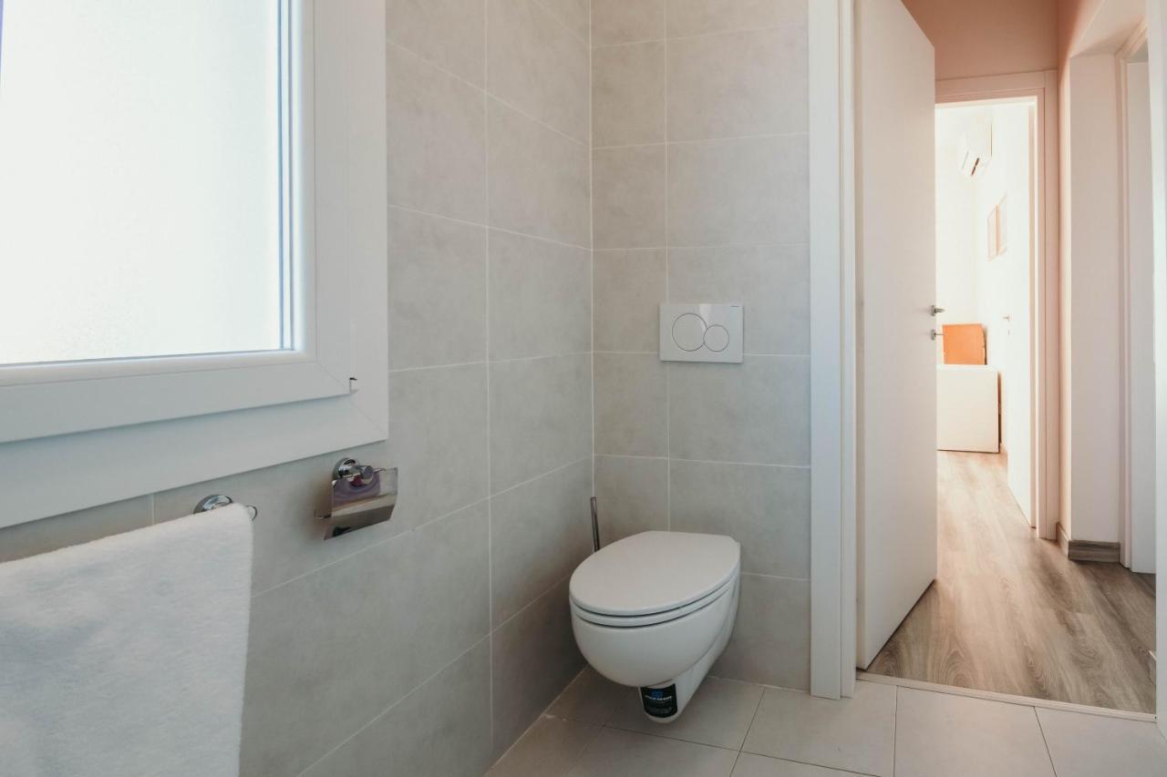 Al 13 Rosso - Lakeside Leisure & Business Stresa Luaran gambar
