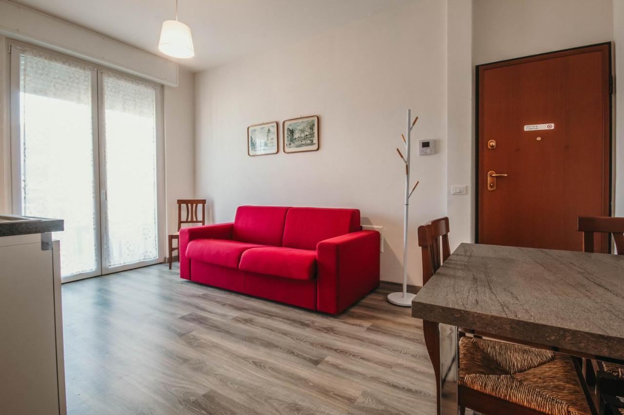 Al 13 Rosso - Lakeside Leisure & Business Stresa Luaran gambar